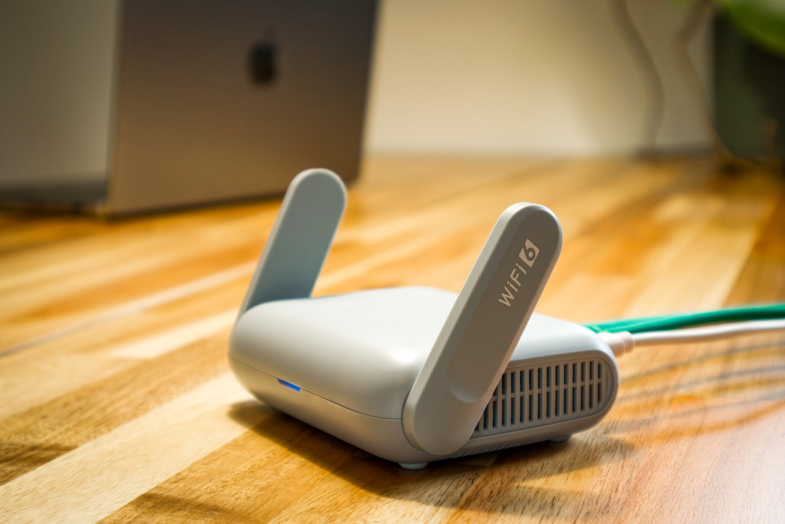 Routeur 5G avec carte SIM : routeur nu ou box prête à l'emploi ?