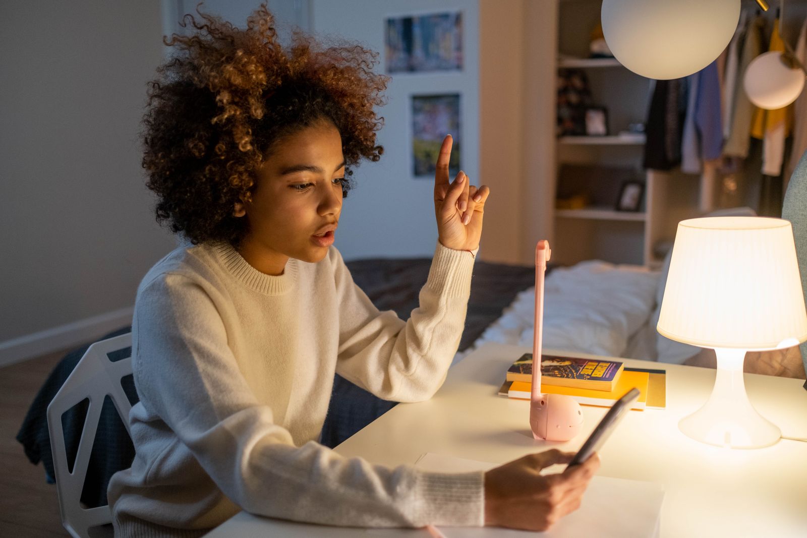 Ado en internat : quel forfait mobile pour rester connecté ?